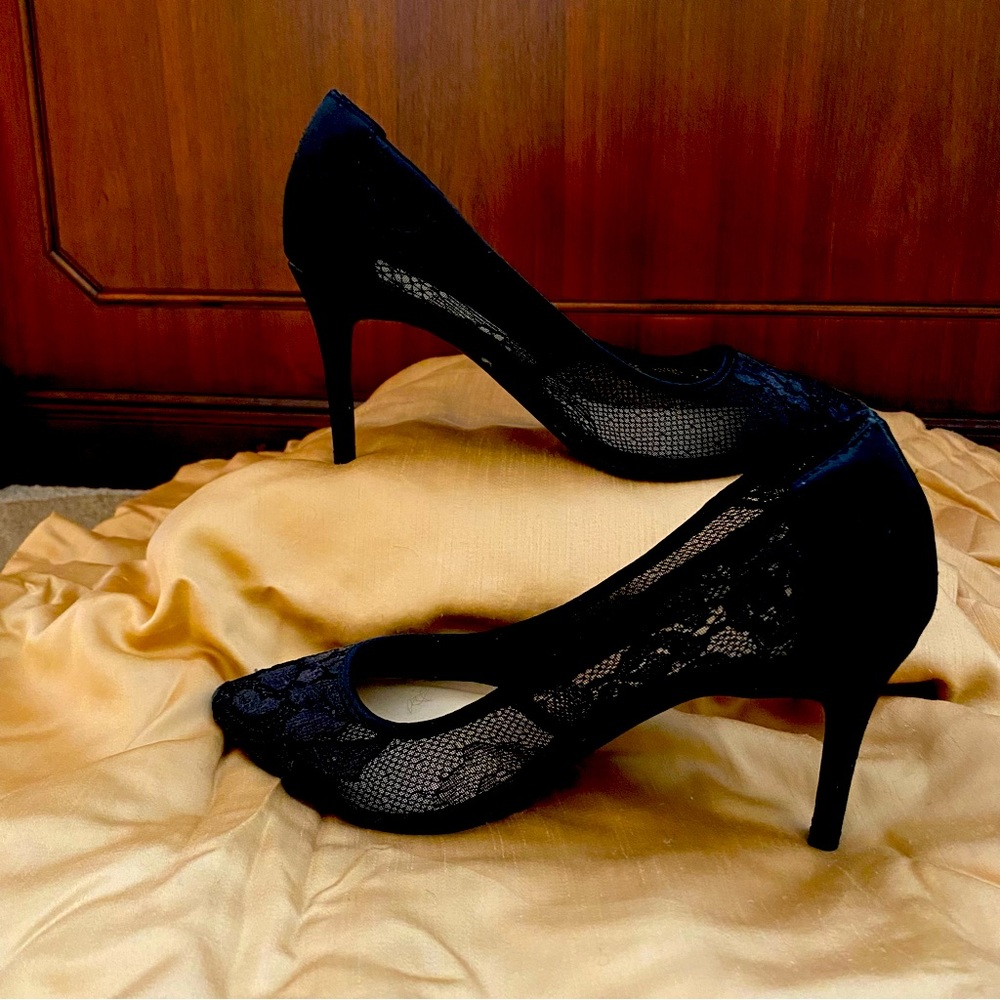 Size 9 - Kellie & Katie black formal shoes.